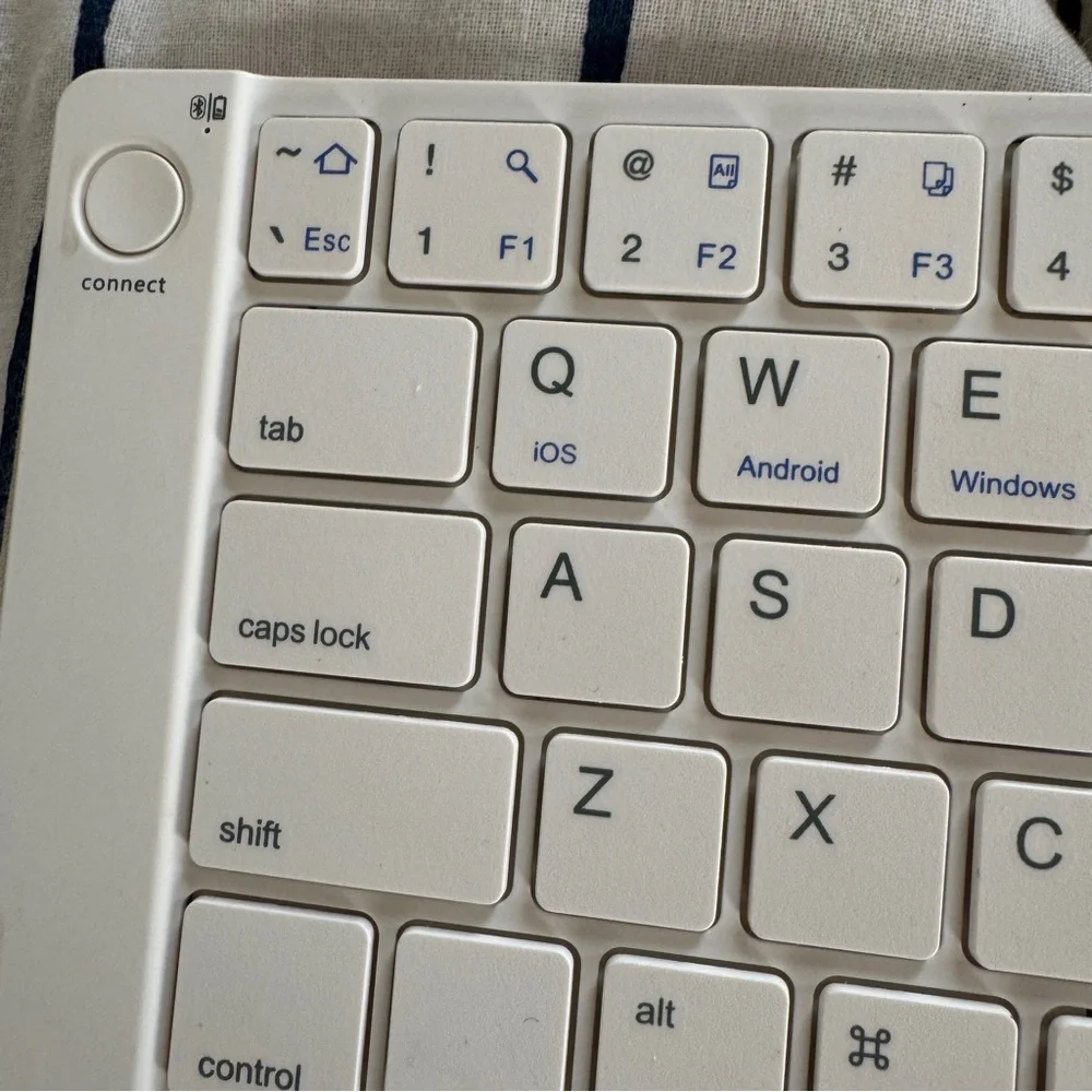 Foldable Bluetooth Keyboard